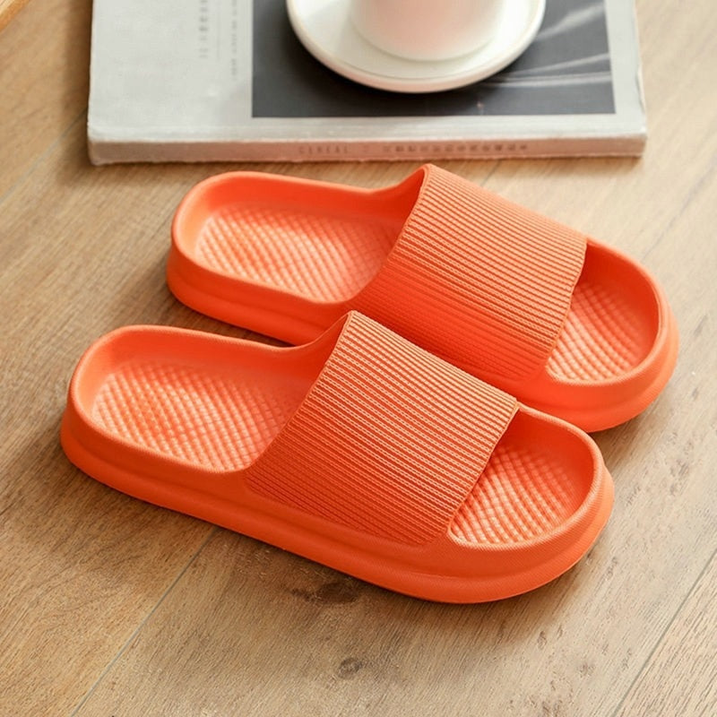 Fashion Women Summer Soft Slippers Thick Platform Bathroom Home Men Indoor Non-slip Anti-slip Female Cloud Cushion Slides