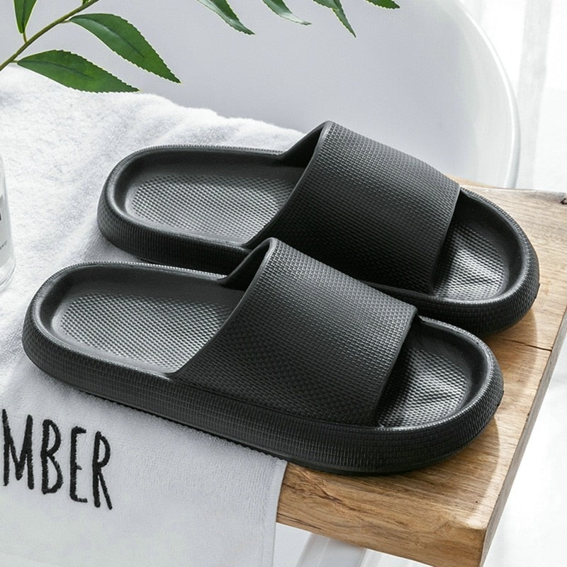 Fashion Women Summer Soft Slippers Thick Platform Bathroom Home Men Indoor Non-slip Anti-slip Female Cloud Cushion Slides