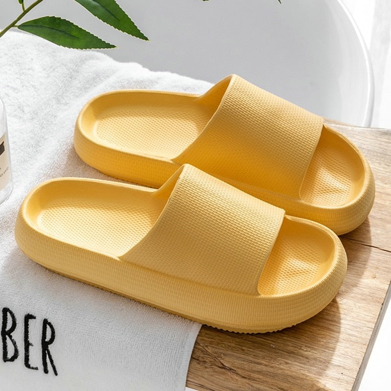 Fashion Women Summer Soft Slippers Thick Platform Bathroom Home Men Indoor Non-slip Anti-slip Female Cloud Cushion Slides