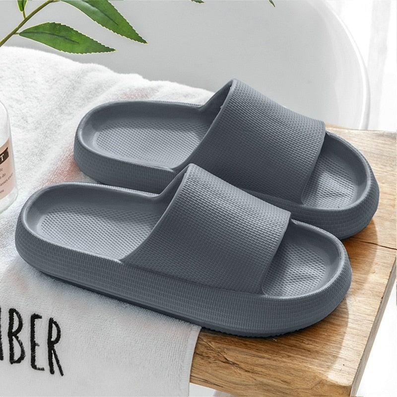 Fashion Women Summer Soft Slippers Thick Platform Bathroom Home Men Indoor Non-slip Anti-slip Female Cloud Cushion Slides