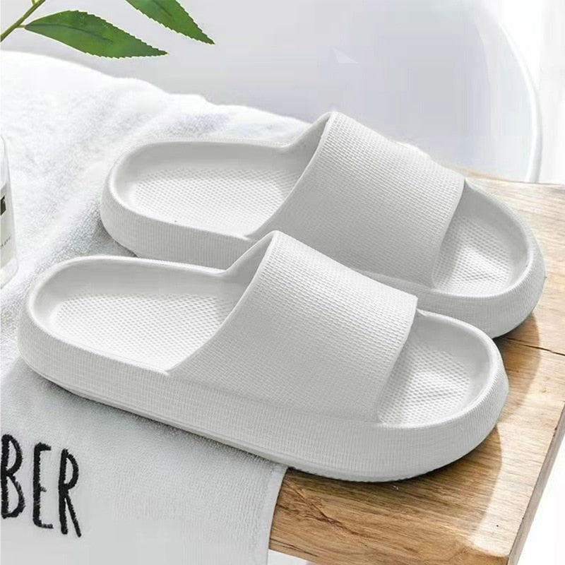 Fashion Women Summer Soft Slippers Thick Platform Bathroom Home Men Indoor Non-slip Anti-slip Female Cloud Cushion Slides